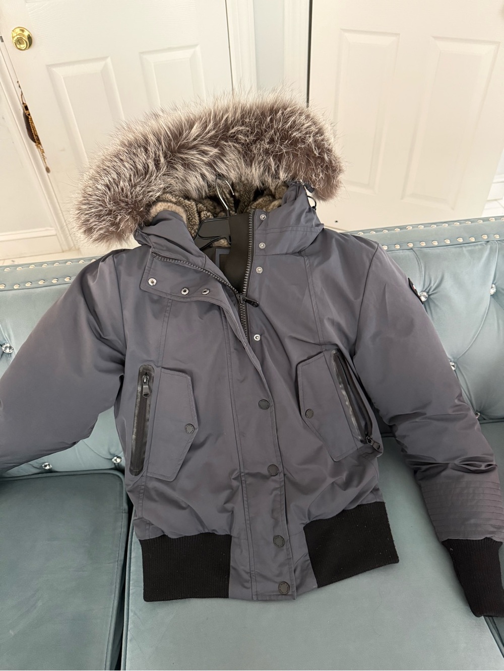 Pajar Men's/Women's Gray Puff Jacket with Faux Fur Trim Hood